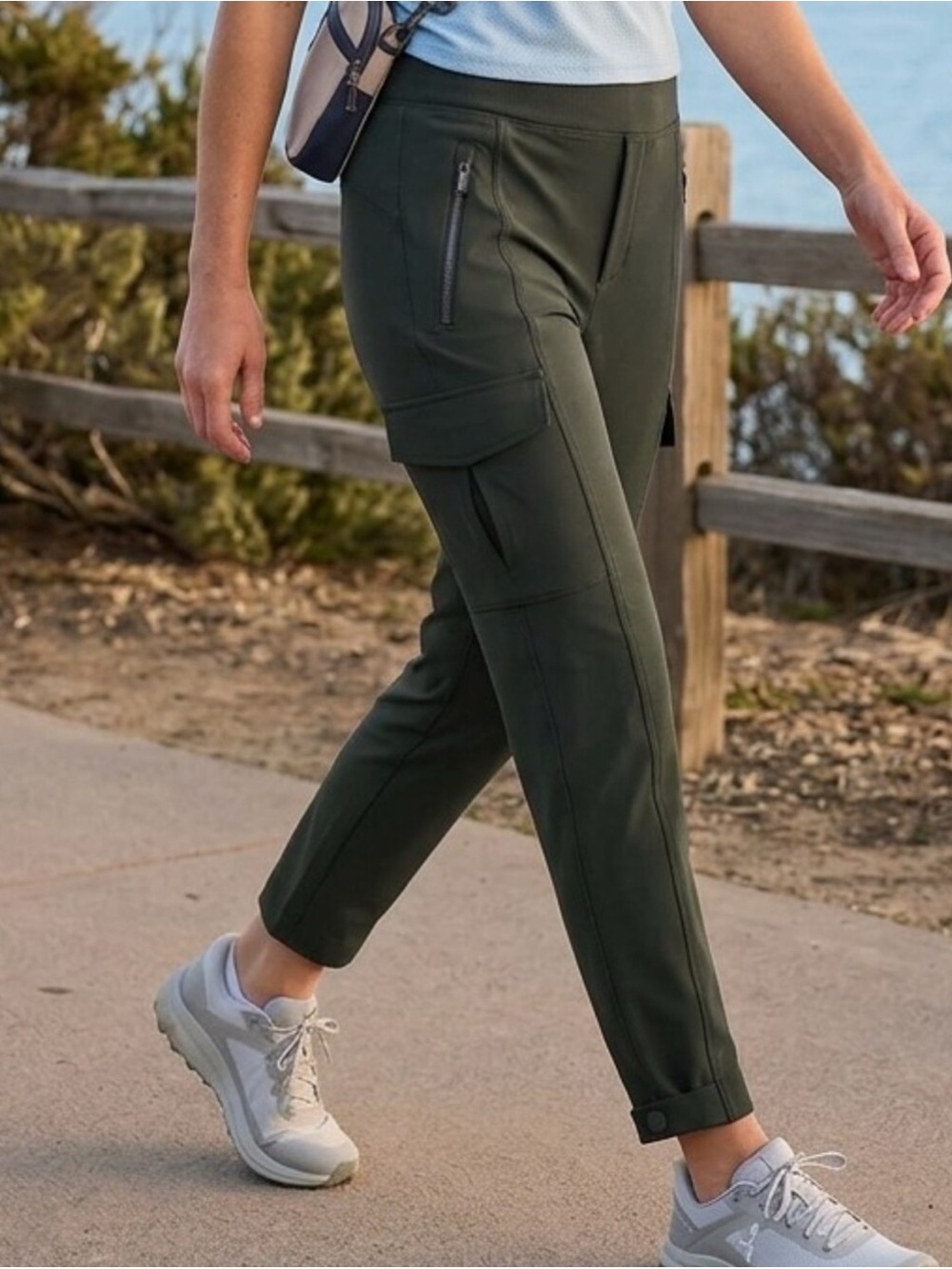 Athleta Endless Cargo Pant - Olive - Size 2 - NWT